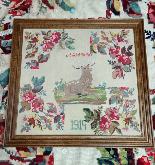 Quaint Rose Needlearts - 1914 Floral Stag
