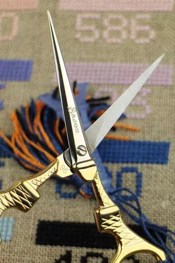 Sajou Gilded Eiffel Tower Blue Embroidery Scissors