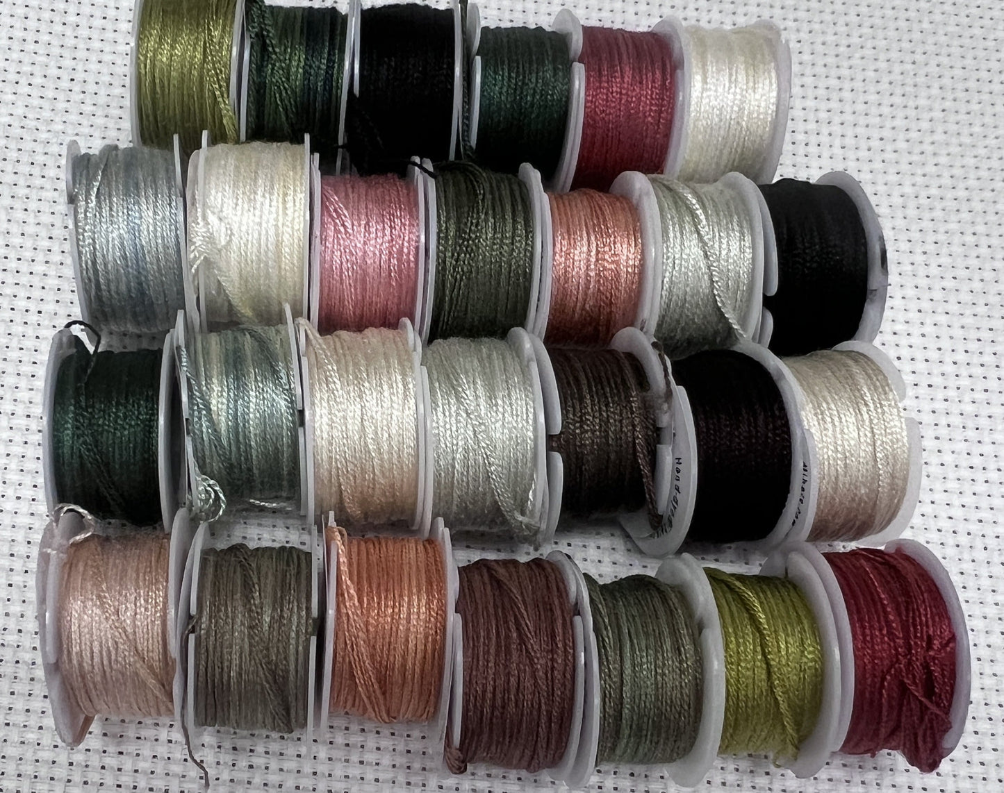 HDF Vikki Clayton-Dyer Silk - Plum Street Samplers Winter Moon