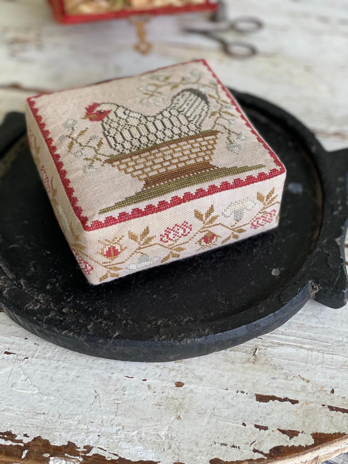 Stacy Nash Primitives - Big Chicken Little Chicken Pinkeep