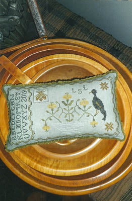 Chessie & Me - Bird & Bee Pyn Pillow