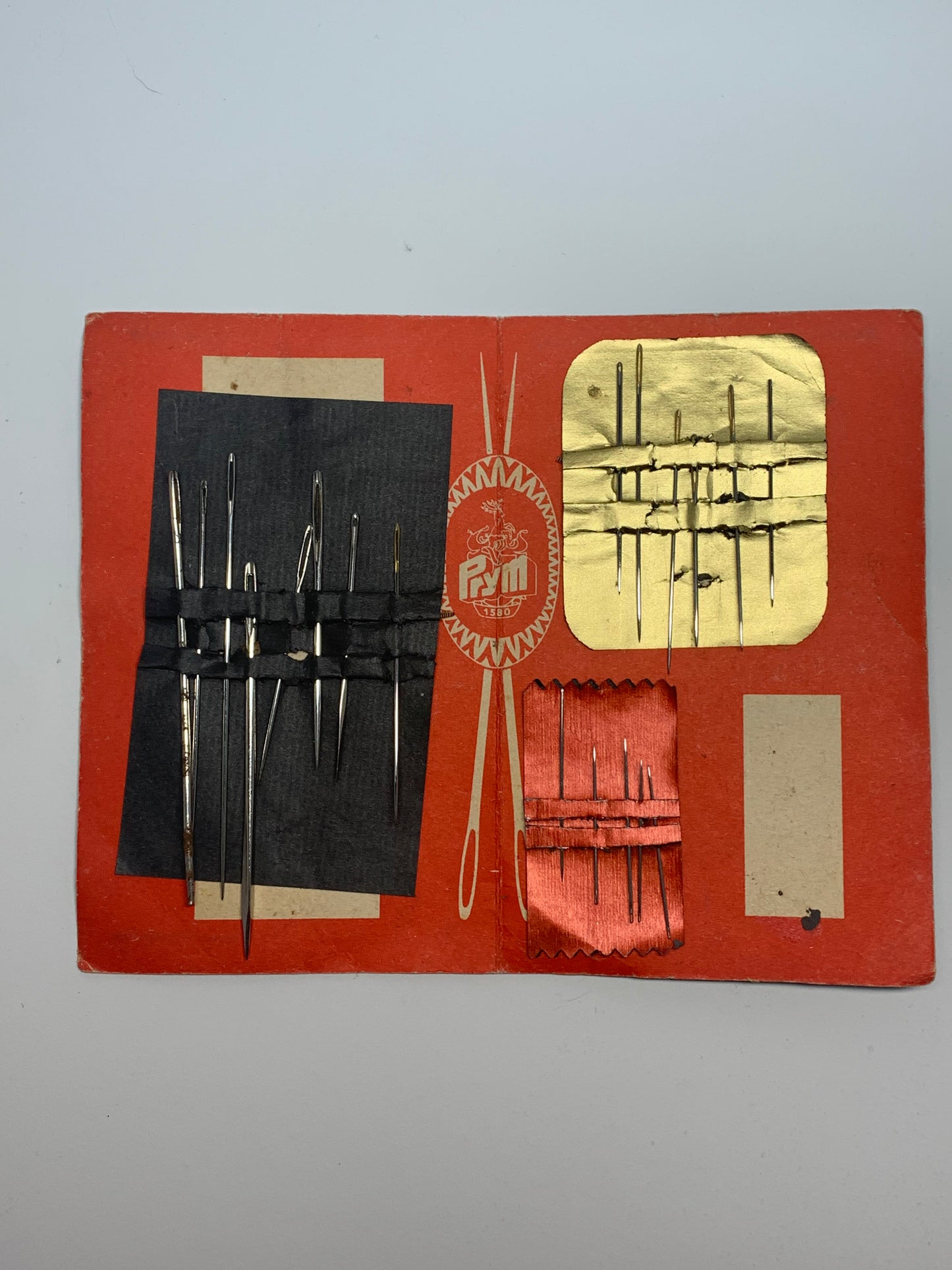 Vintage Universal Needle Book