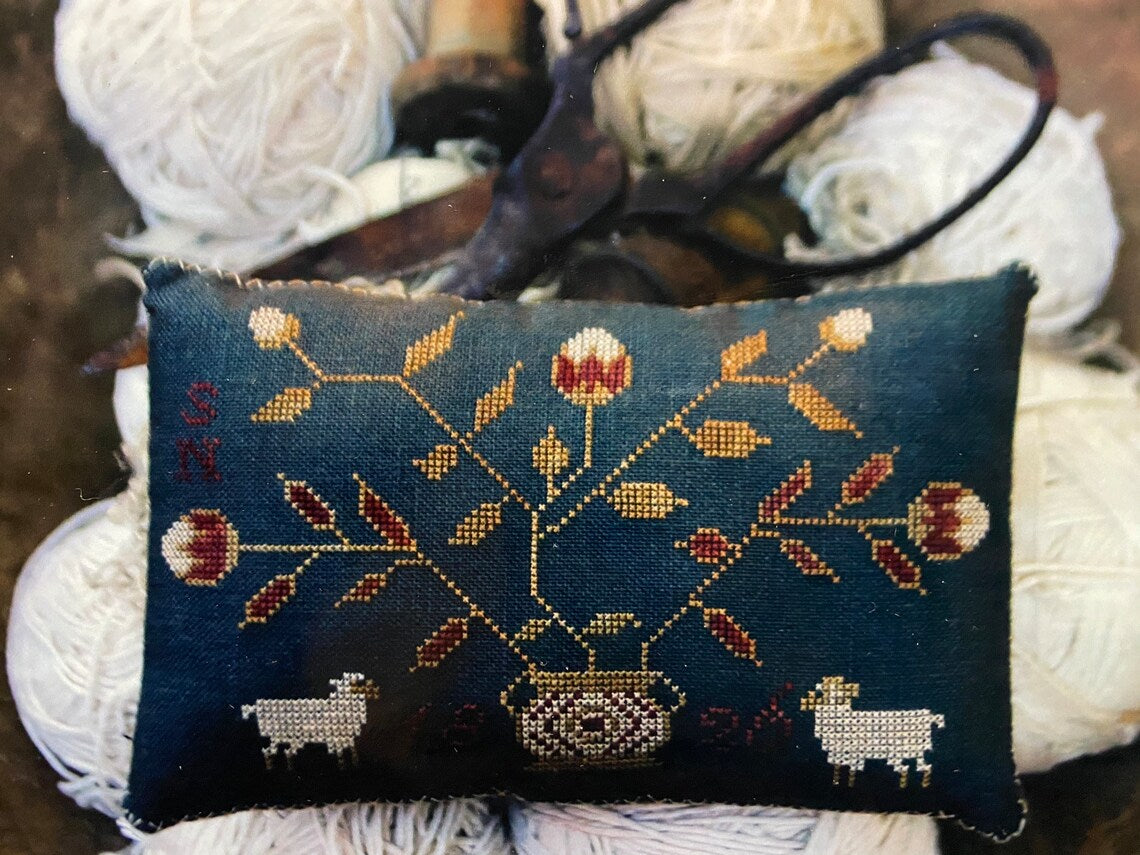 Stacy Nash Primitives - Wooly's Pinkeep