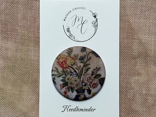 Maison Choisel - Needleminder Noeli Corbineau