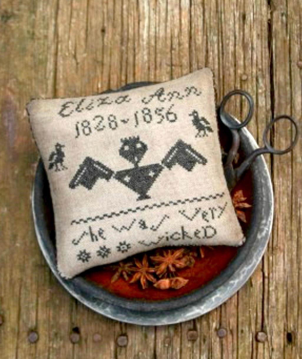 Stacy Nash Primitives - Merry Hallowe'en Pinkeeps