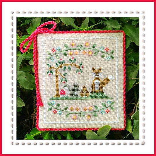 Country Cottage Needleworks - Welcome to the Forest: Forest Fox and Friends