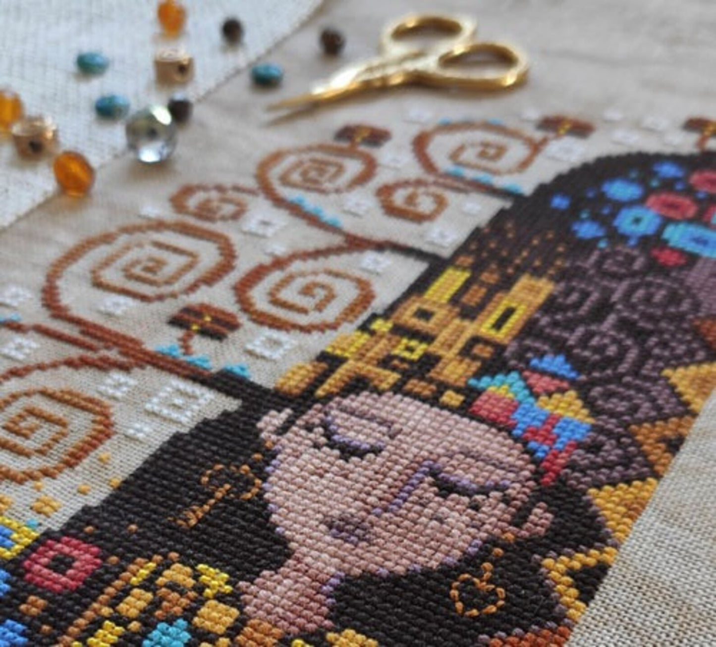Barbara Ana Designs - Dreaming of Klimt