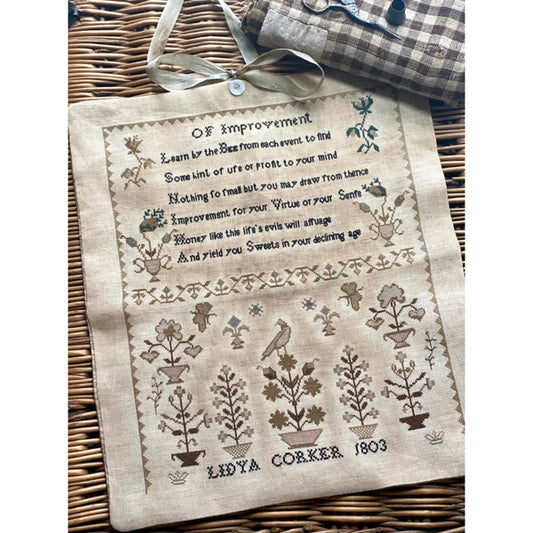 Stacy Nash Primitives - Lidya Corker Sampler Sewing Roll