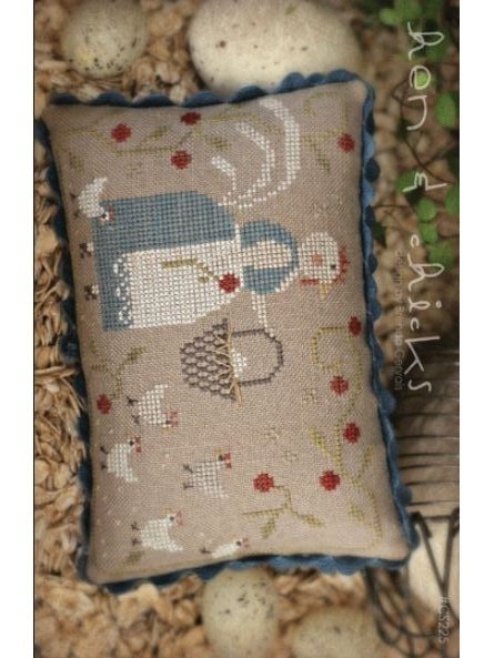 With Thy Needle & Thread – Hen & Chicks